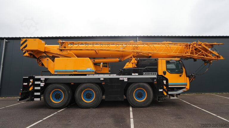 Crane truck Liebherr LTM 1050-3.1
