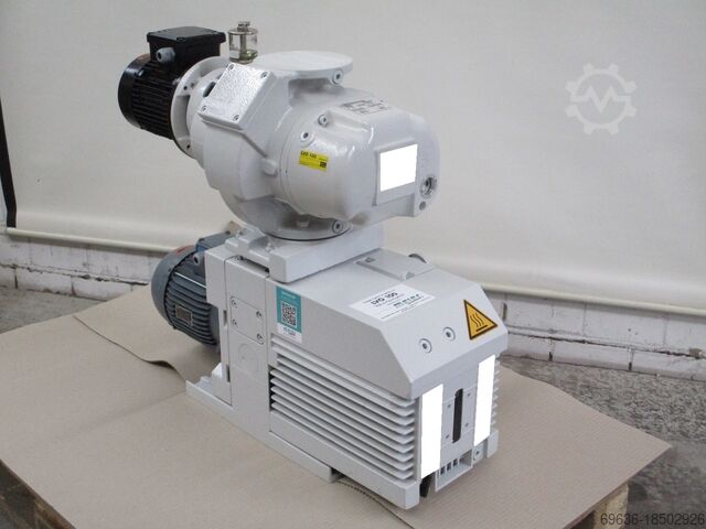 Vakuumpumpenstand Leybold Trivac D65B & WAU 251