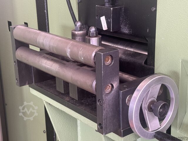 Mechanical decoiler ARKU RM3025 + AH1000 ARKU RM3025 + AH 1000