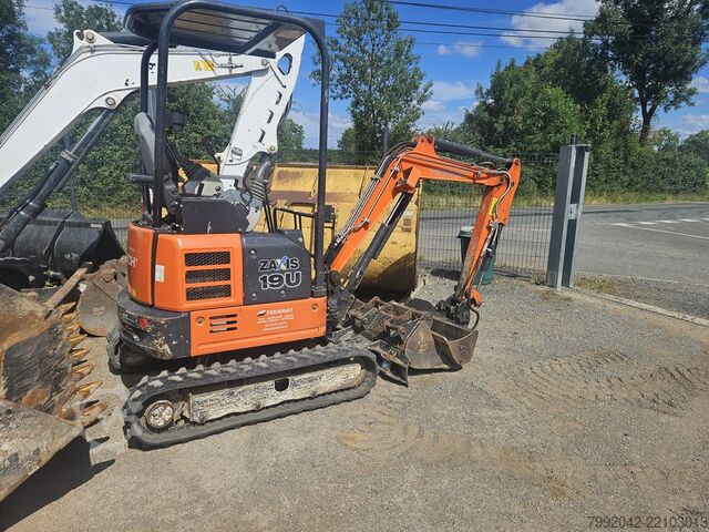 Crawler excavator Hitachi ZX 19 U 5