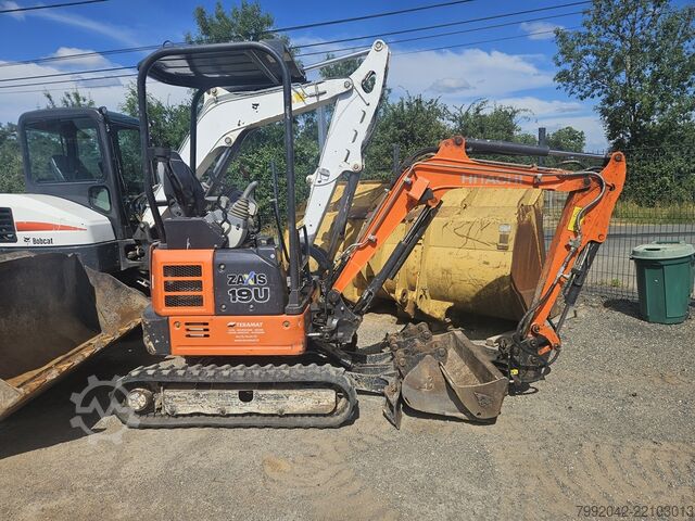 Crawler excavator Hitachi ZX 19 U 5
