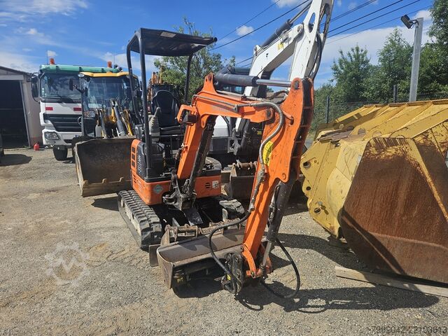 Crawler excavator Hitachi ZX 19 U 5