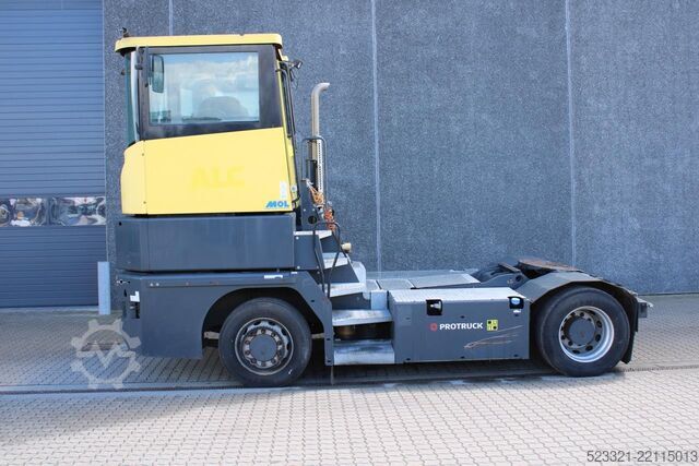 Terminal Tractor MOL RM255 4X4