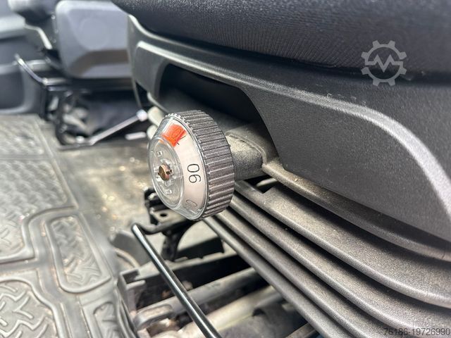 Transporter Fahrgestell IVECO Daily 70 C 18 2 x Fahrgestell 3.0 Automatik