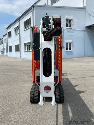 Gelenkteleskoparbeitsbühne EasyLift R 180