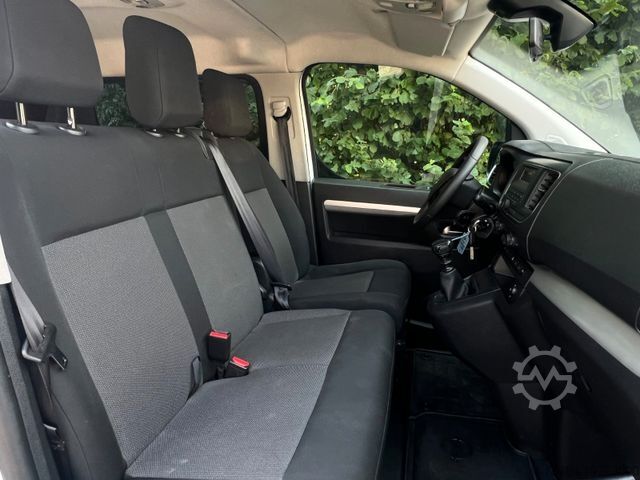 Panel van OPEL Vivaro 2.0 CdTi Lang Doppelkabine 6 Sitze Lkw