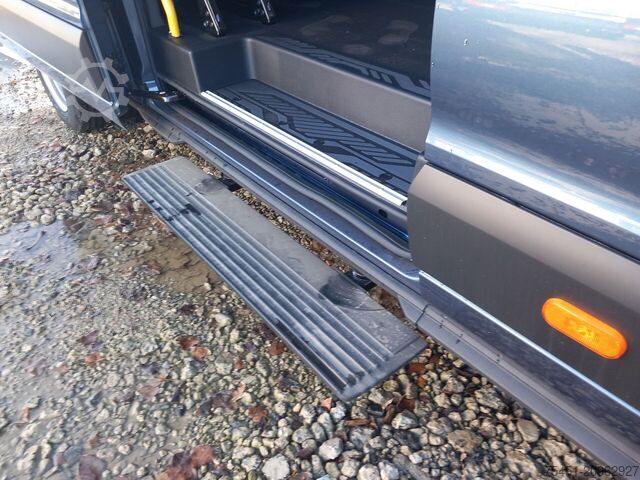 Minibus Ford Transit Bus 460 L4 Trend AG 17 Sitze NAVI TEMPOMAT