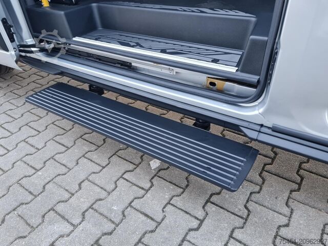 Kleinbus Ford Transit Limited Bus 460 L4 AG 17 Sitze NAVI TEMPOMAT