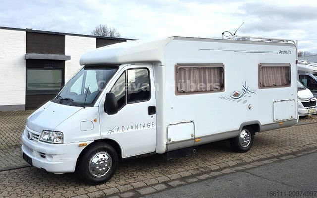 Semi-integrated camper DETHLEFFS T 6541 - Festbett - Markise - Solar