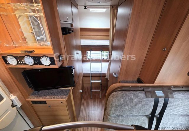 Semi-integrated camper DETHLEFFS Globe 4 - Hubbett - Stockbetten  - Klima