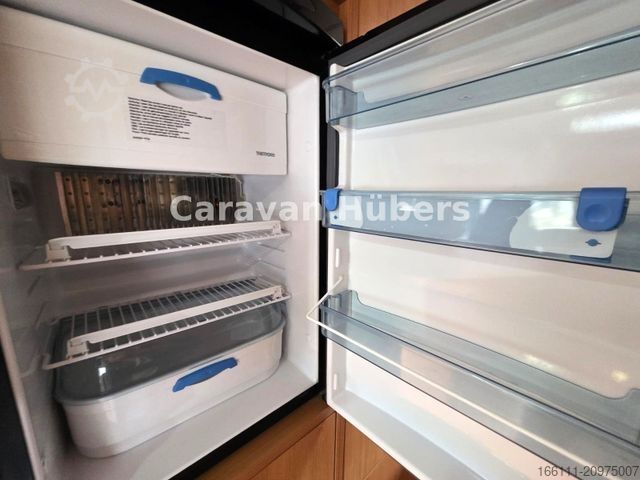 Semi-integrated camper DETHLEFFS Globe 4 - Hubbett - Stockbetten  - Klima