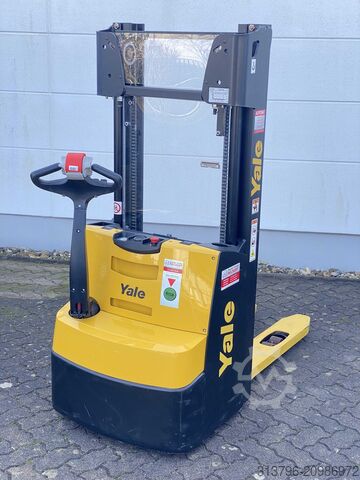 Manual stacker Yale MS10