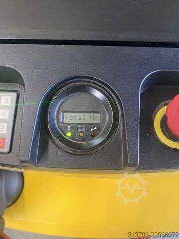 Manual stacker Yale MS10