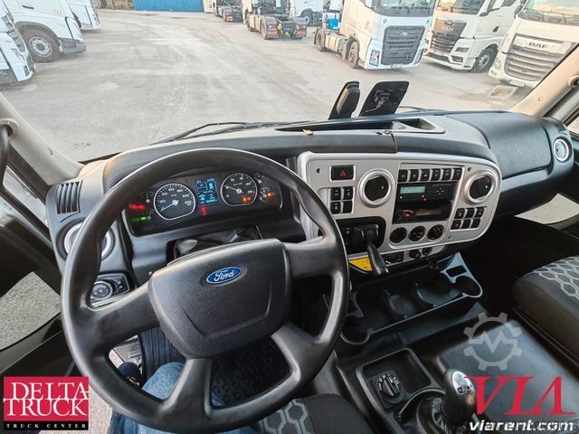 Standard tractor unit FORD 1848T
