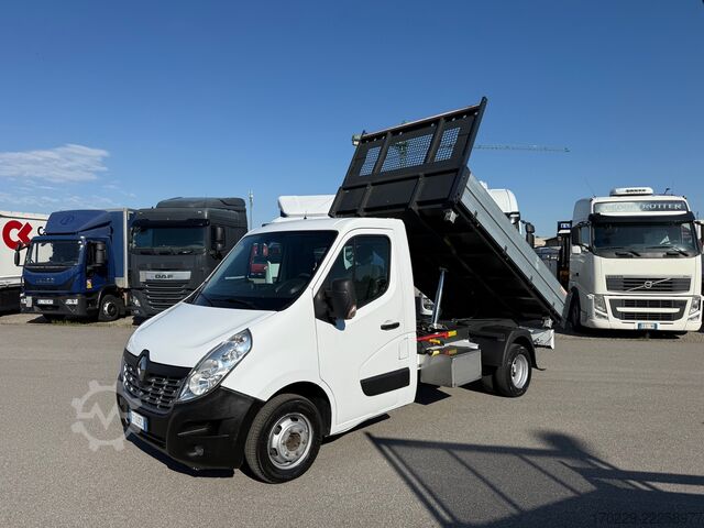 Three-way tipper van Renault Master