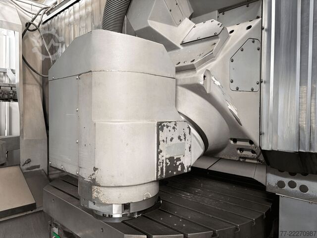 Universal Bearbeitungszentrum DMG MORI DMU 200 P