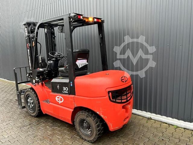 Elektro 4 Rad-Stapler EP EFL 302