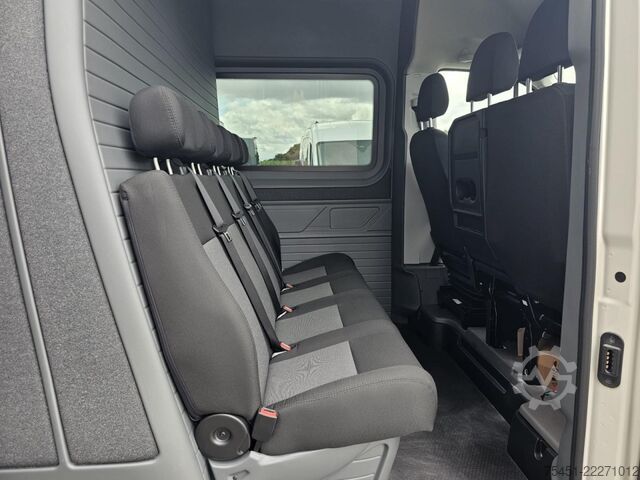High top van VW Crafter 35 Kasten Plus 7 Sitze MR ERGO LED KAMERA