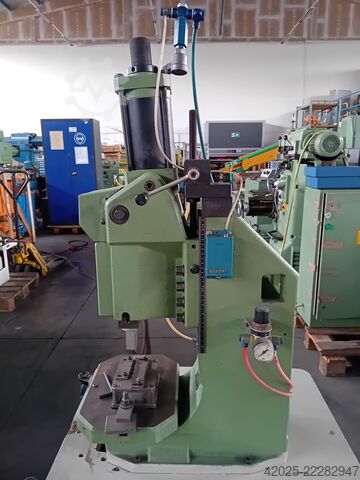Pneumatic press SCHMIDT 