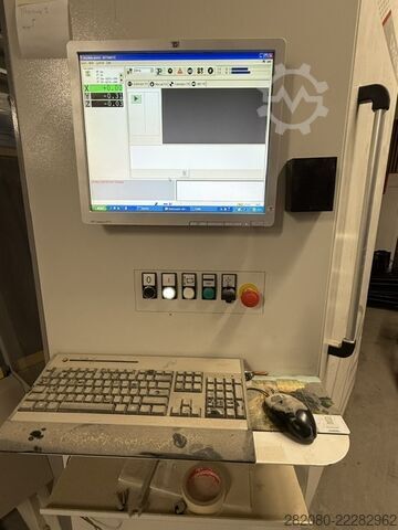 Bearbeitungszentrum mit Durchlauf SCM Cyflex 900
