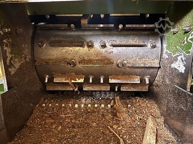 Häcksler PEZZOLATO PHT 700-600 E