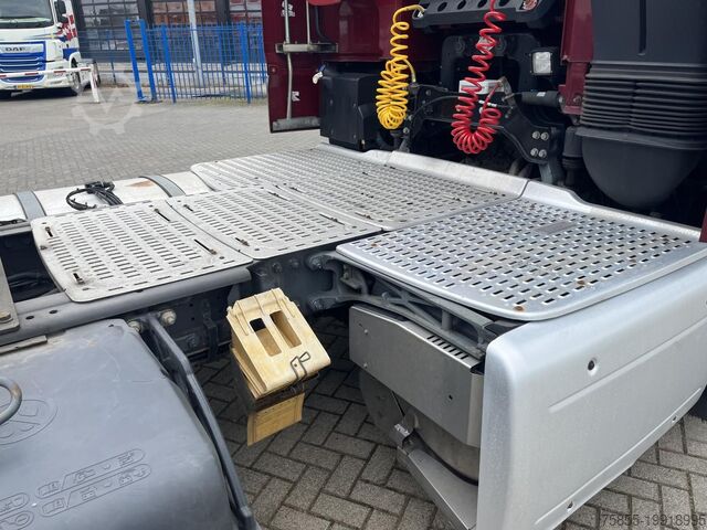 Standard tractor DAF XF 440 FT SSC / Retarder / NL Truck