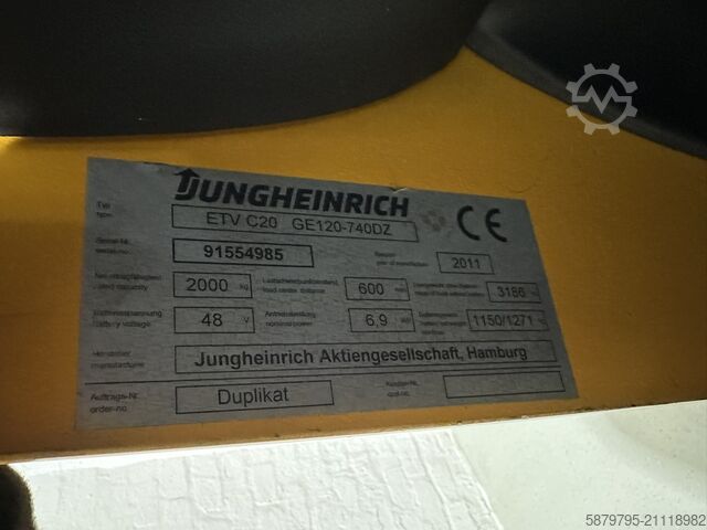 Schubmaststapler Jungheinrich ETV C 20