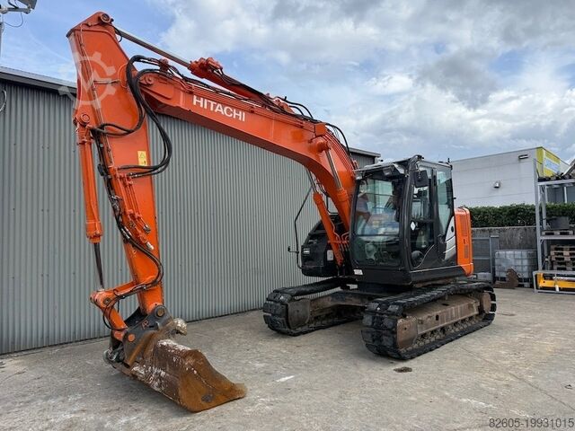 Crawler excavator Hitachi ZX 135 US-5B