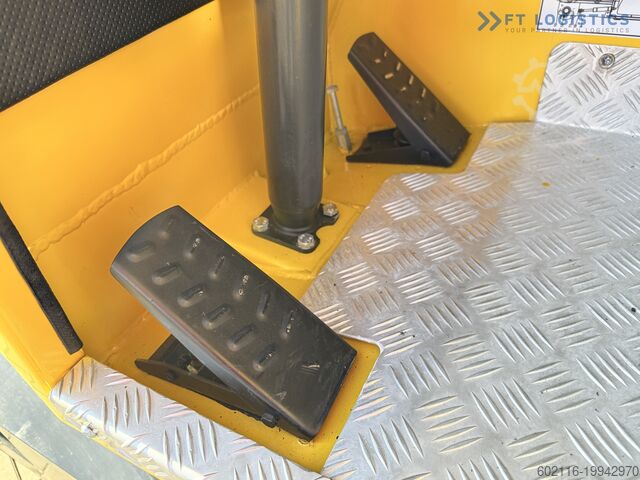 Four-way forklift Combilift C3000 GAS TRIPLEX 7600MM FREE-LIFT