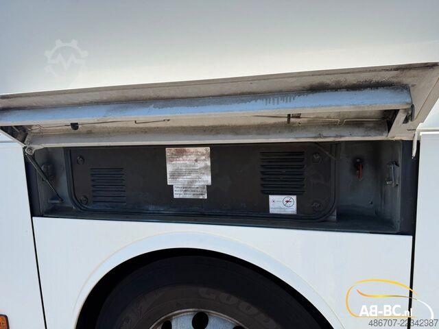 Motor coach MERCEDES-BENZ Tourismo RHD-M, 57 Sitze