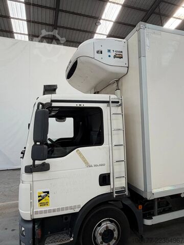 Refrigerated/frozen transport MAN TGL 10.180 Hangend Vlees / Railles de Viande / ...