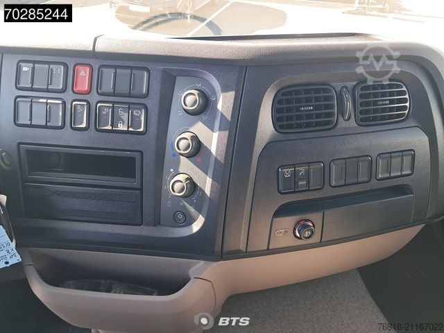 LKW mit Pritsche & Plane DAF XB 290 4X2 FA VDC 16t - Curtainsider Junge