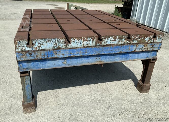 Cast iron bed Taque fonte rainurée - Floor Plate 2300 x 1900 x 200 mm