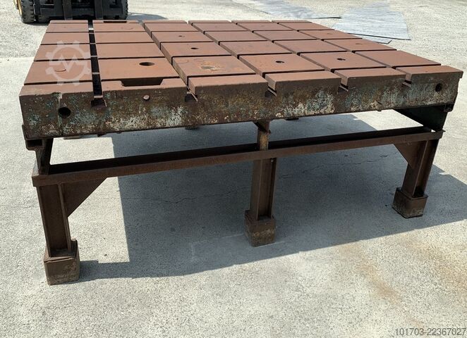 Cast iron bed Taque fonte rainurée - Floor Plate 2300 x 1900 x 200 mm