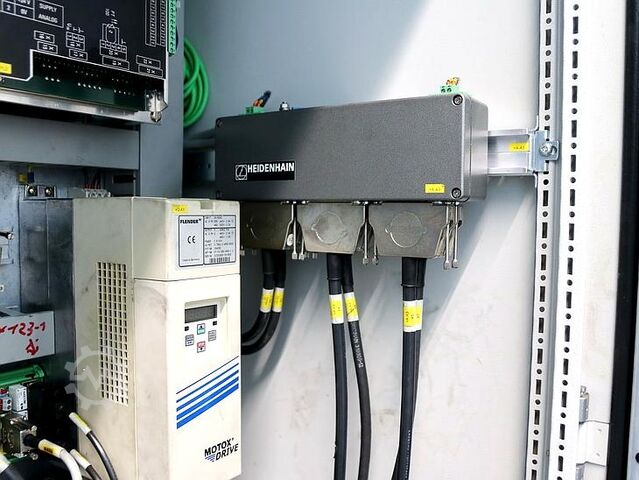 Universal machining center Reiden BFR 22