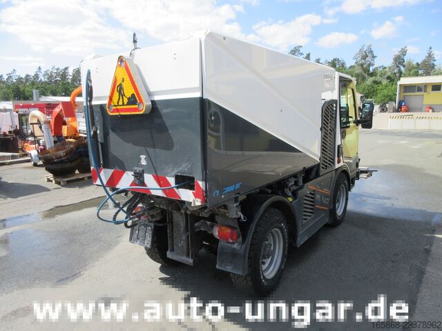 Schwemmfahrzeug Holder Rasco Muvo Cristal CH 3000 BP Schwemmfah