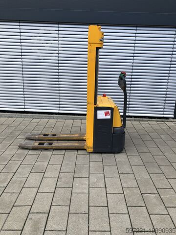 Pallet Stackers Jungheinrich EJC 112