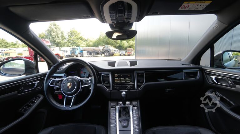 Personenbeförderung PORSCHE MACAN S 3.0TDI