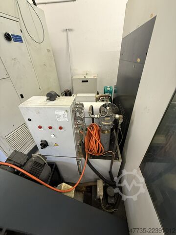 5-Achs-Universal-Bearbeitungszentrum MIKRON UCP 600
