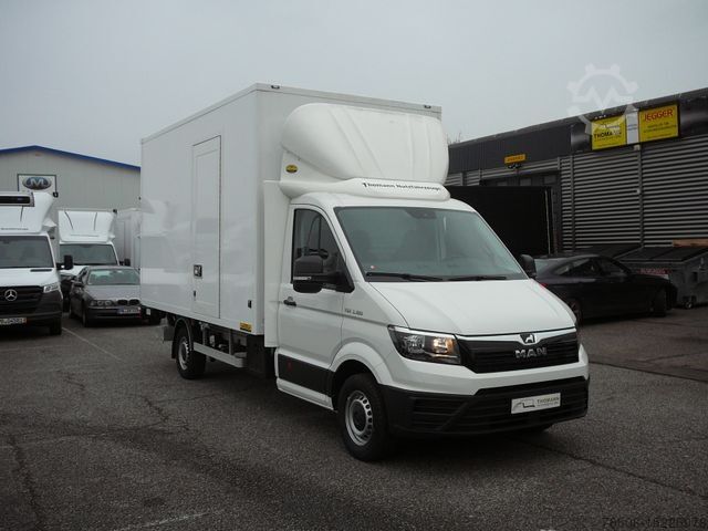 Transporter mit Koffer MAN TGE 3.180  Koffer BÄR LBW Ultralight