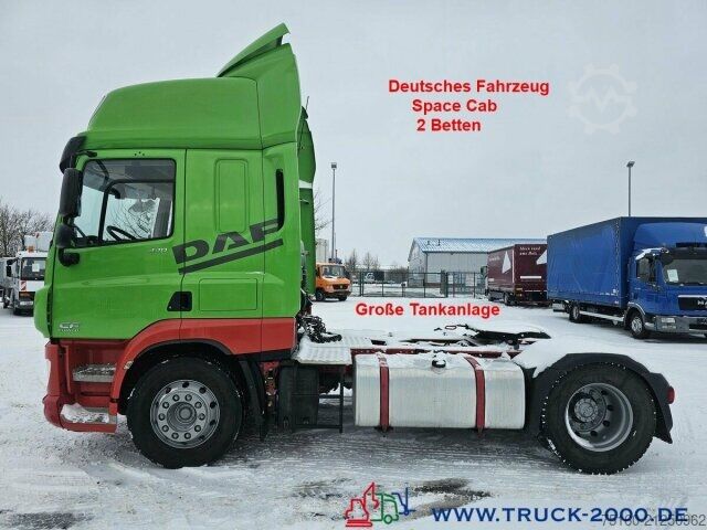 Standard tractor unit DAF CF 440 SpaceCab Große Tankanlage Euro6 2 Betten