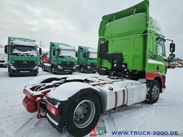 Standard tractor unit DAF CF 440 SpaceCab Große Tankanlage Euro6 2 Betten