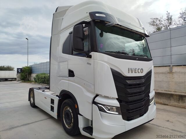 Standard tractor unit Iveco S-WAY 570 euro 6-E  ufficiale Italia