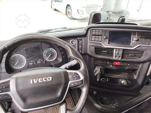Standard tractor unit Iveco S-WAY 570 euro 6-E  ufficiale Italia