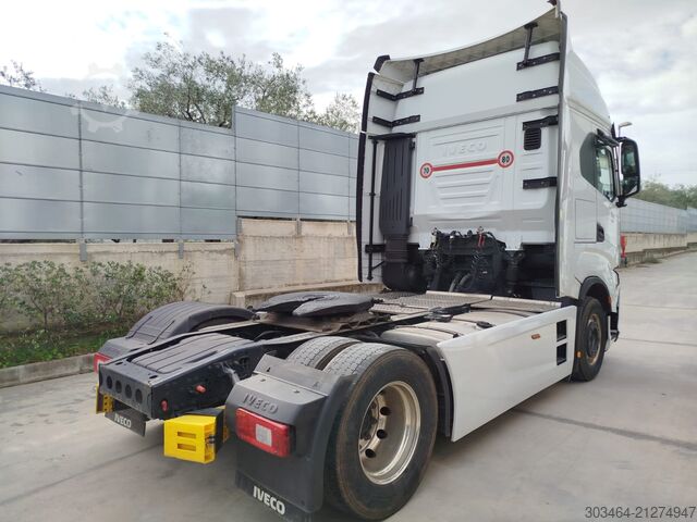 Standard tractor unit Iveco S-WAY 570 euro 6-E  ufficiale Italia