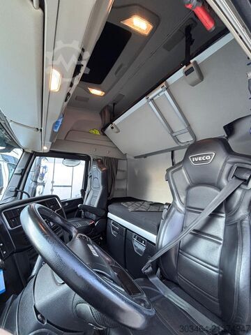 Standard tractor unit Iveco S-WAY 570 euro 6-E uff. ITALIA Full pn.