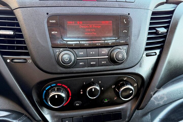 Kipper LKW IVECO DAILY 35C12