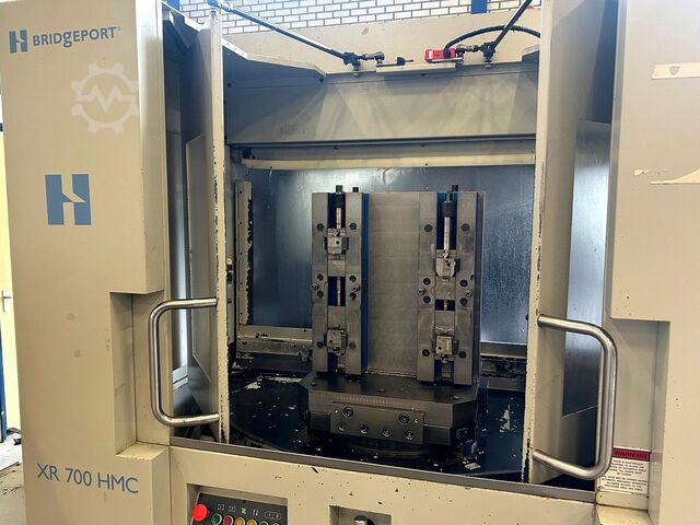 Vertical machining center 3x Bridgeport XR 700 HMC