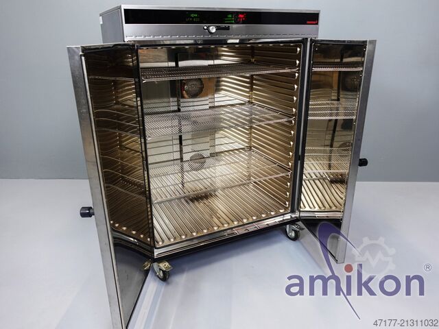 10°C to +250°C / 749 liters Memmert Universal - Wärmeschrank UFP 800