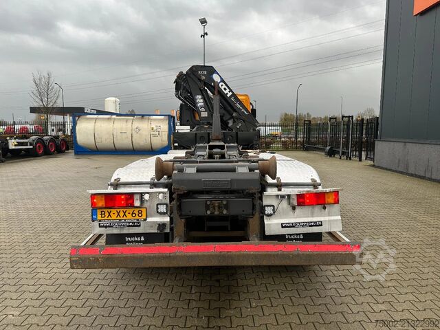 Hook arm system DAF CF 85.410 8x2 / HMF 3000 K6 crane (30T/m 6x ext...